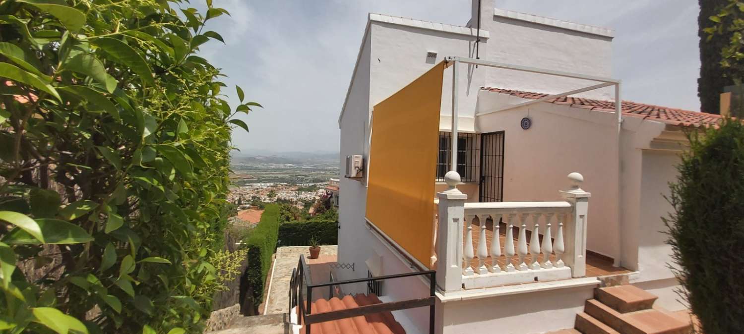 Villa with views in El Lagar area